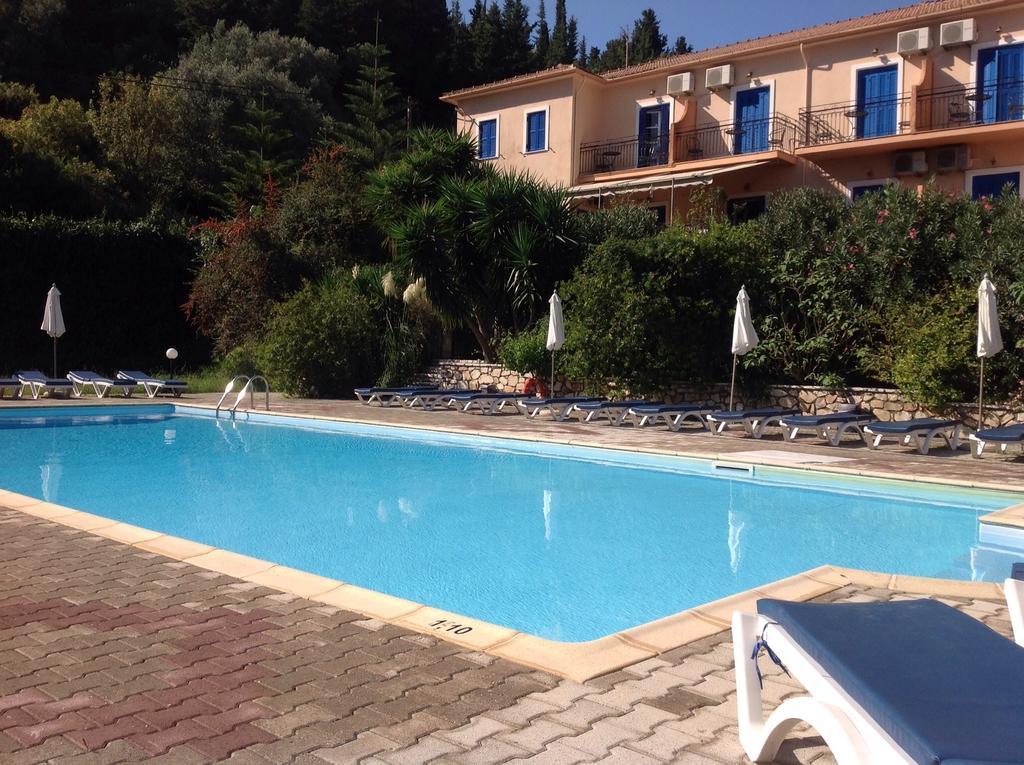 Hotel Nostos Frikes Екстериор снимка