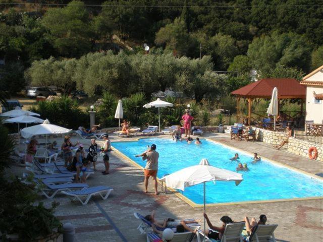 Hotel Nostos Frikes Екстериор снимка