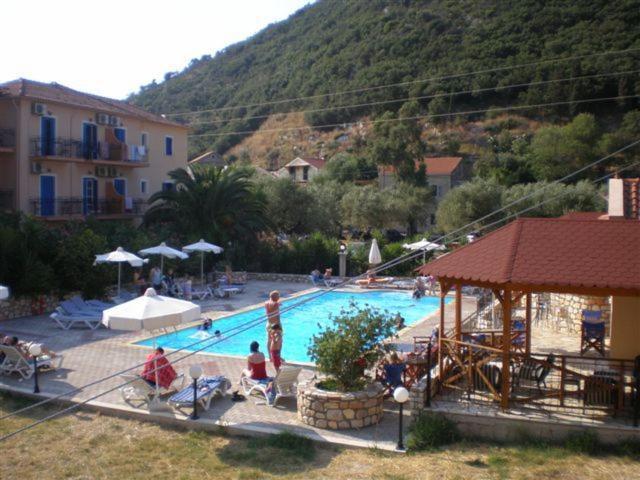 Hotel Nostos Frikes Екстериор снимка