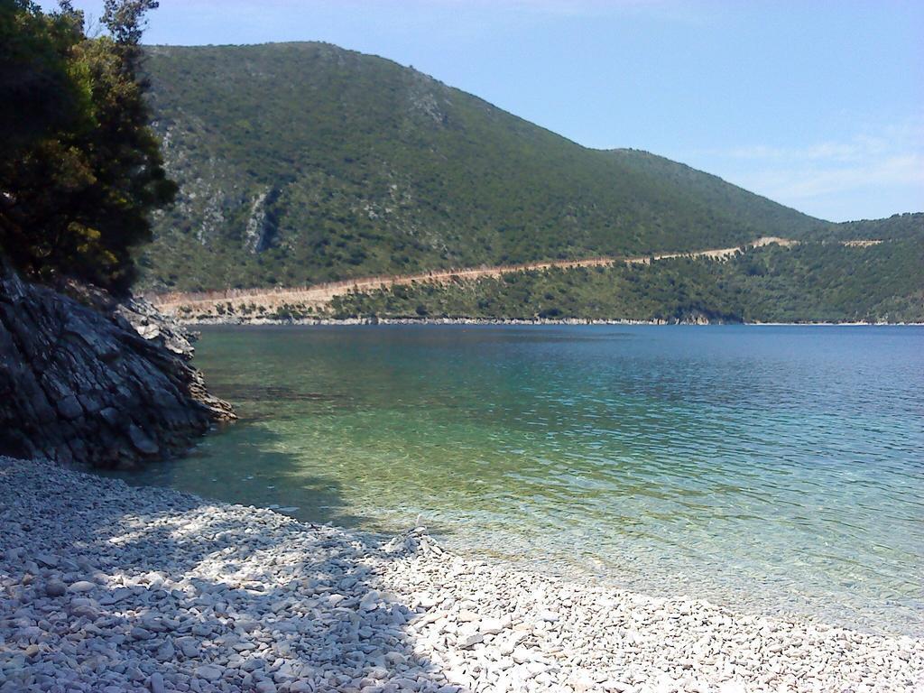Hotel Nostos Frikes Екстериор снимка
