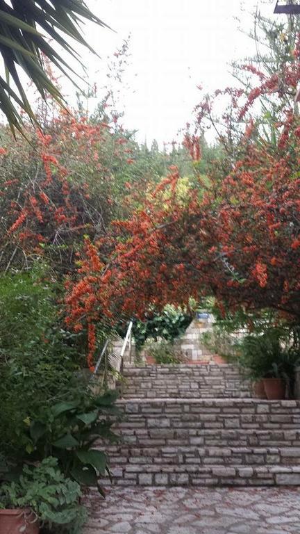 Hotel Nostos Frikes Екстериор снимка