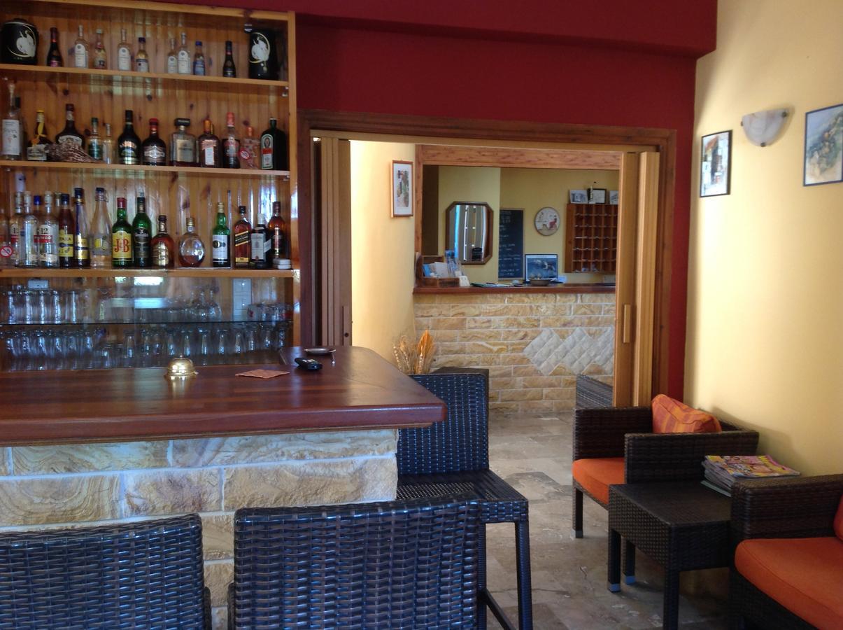 Hotel Nostos Frikes Екстериор снимка