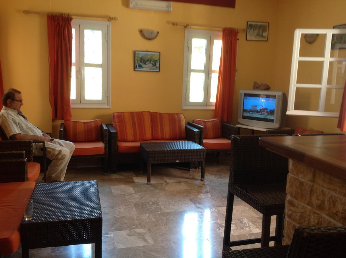 Hotel Nostos Frikes Екстериор снимка